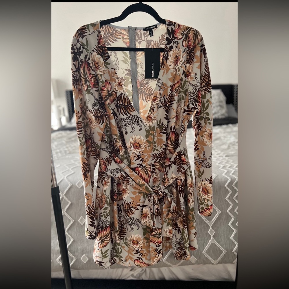 New Tropical Print Long Sleeve Romper Size 2X - Picture 5 of 9